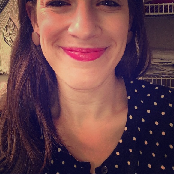 Meet your Posher, Katie - Picture 1 of 1